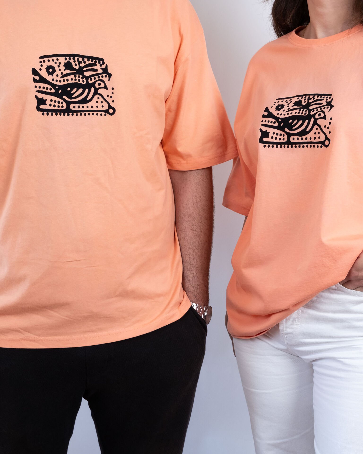 %100 Ege Pamuğu Taş Baskı | Yavruağzı Keklik Desenli Unisex Oversize Tişört