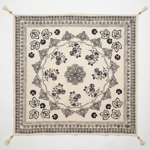 %100 El İşçiliği Kastamonu Taş Baskı Masa Örtüsü 150x150 Cm - Model 2