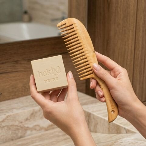 Saplı Şimşir Tarak & Defne Sabunu Seti | Defne ve Yemeklik Zeytinyağı ile Doğal Saç ve Cilt Bakımı