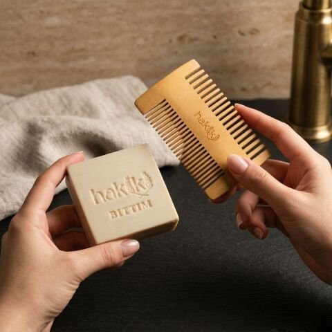 Çift Taraflı Şimşir Tarak & Bıttım Sabunu Seti | Bıttım ve Yemeklik Zeytinyağı ile Doğal Saç ve Cilt Bakımı